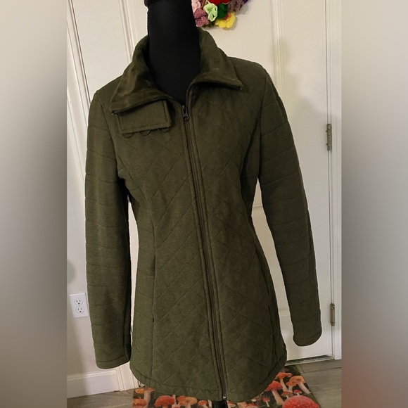 The North Face Jackets & Blazers - The North Face Green Jacket with Quilted Design